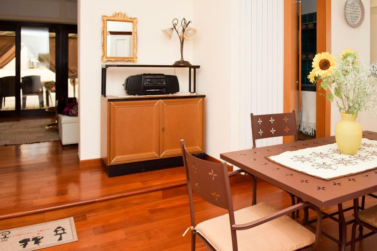 Vuemme 97 Apartman Bari Kültér fotó