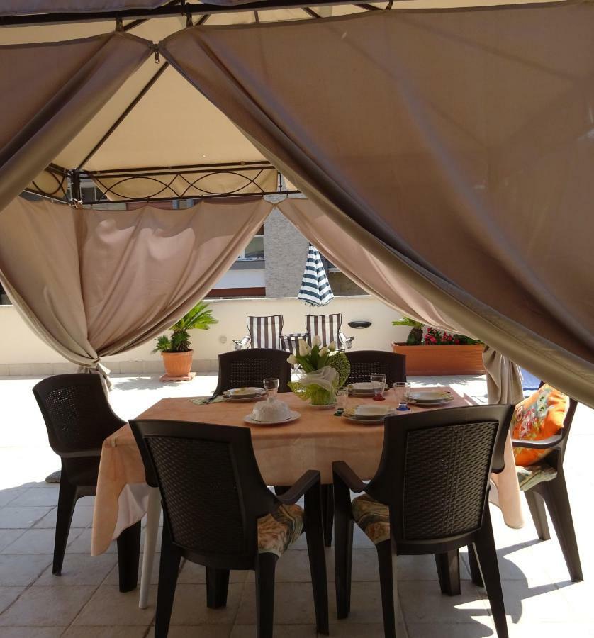 Vuemme 97 Apartman Bari Kültér fotó